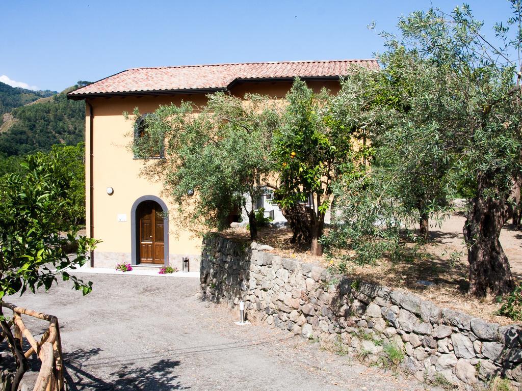 La Porta Delle Gole Motta Camastra Exterior foto