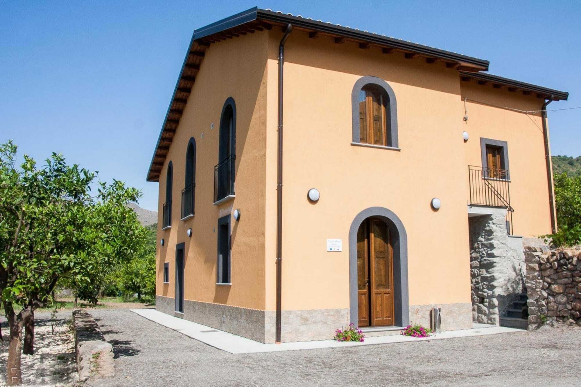 La Porta Delle Gole Motta Camastra Exterior foto
